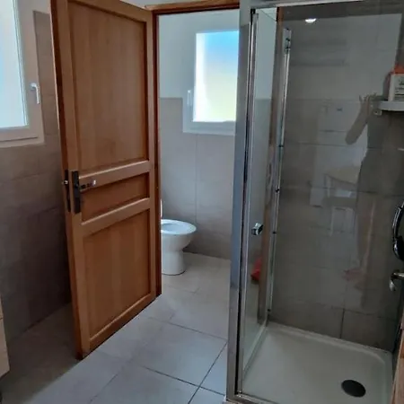 Maison Avec Petite Terrasse Proche De Bastia *